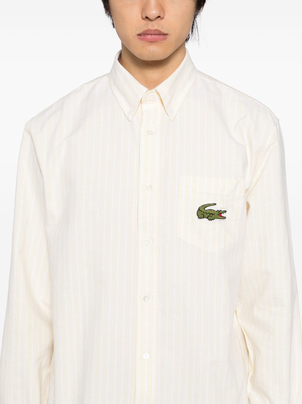 logo-patch shirt