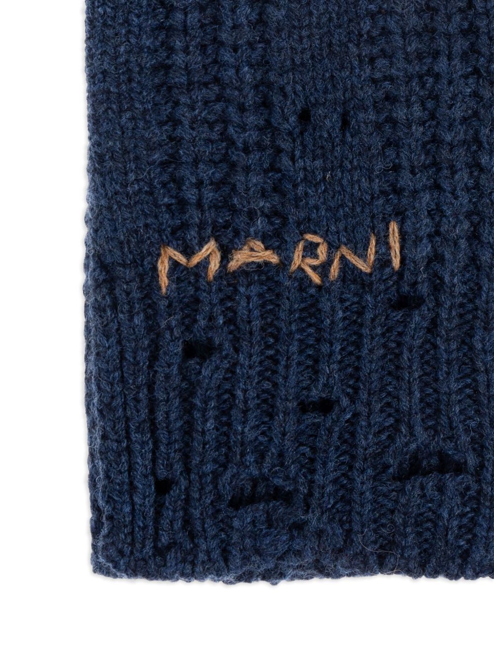 chunky-knit scarf