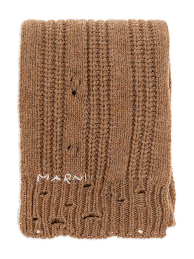 Chunky-Knit Scarf