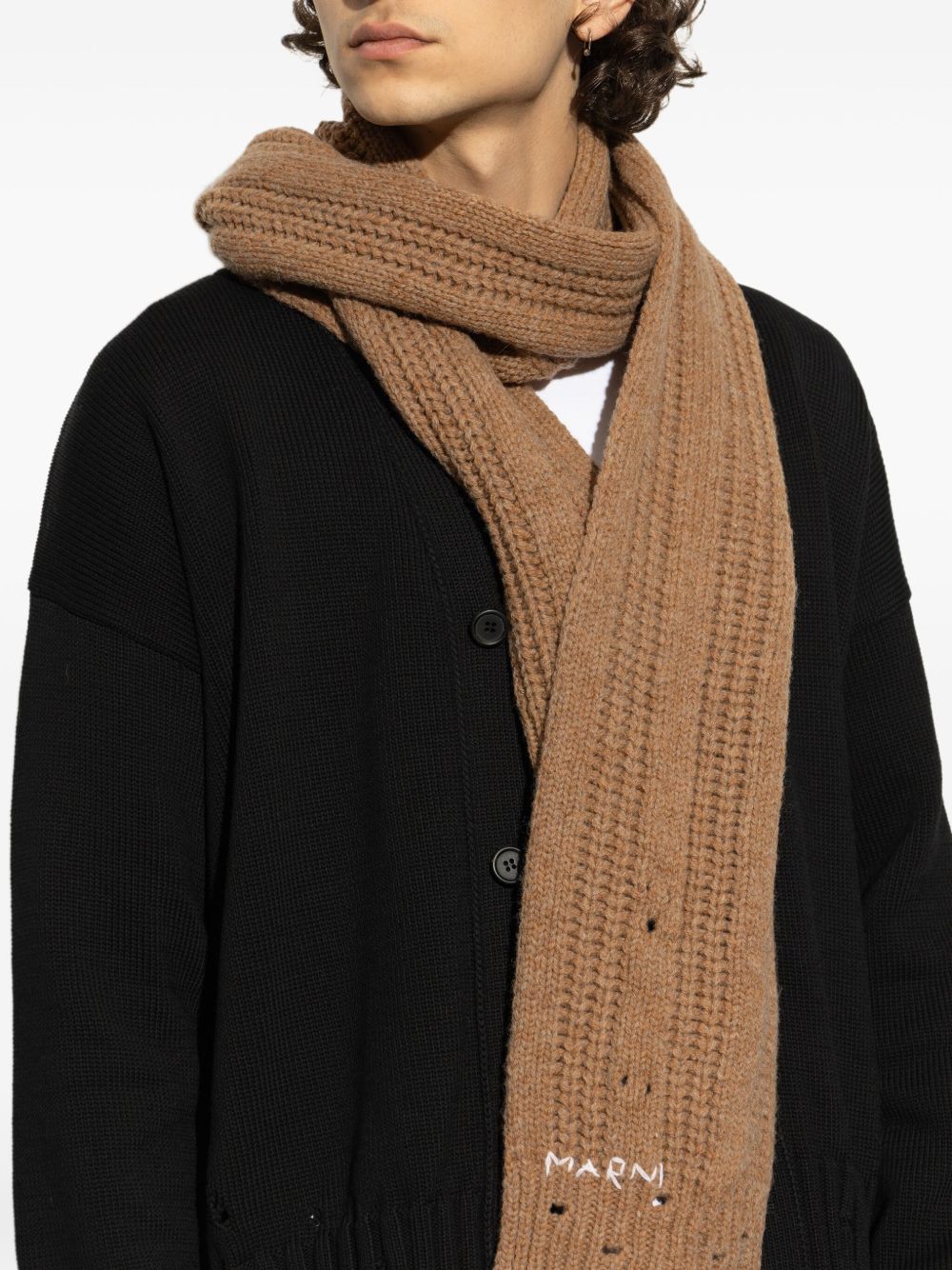 chunky-knit scarf