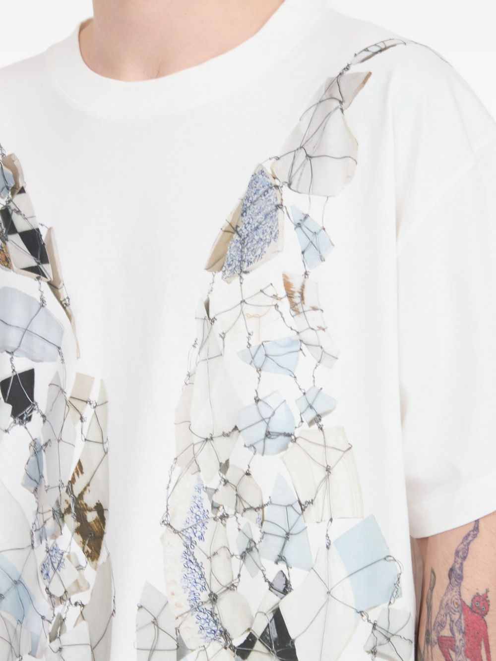 fragmented wings graphic T-shirt