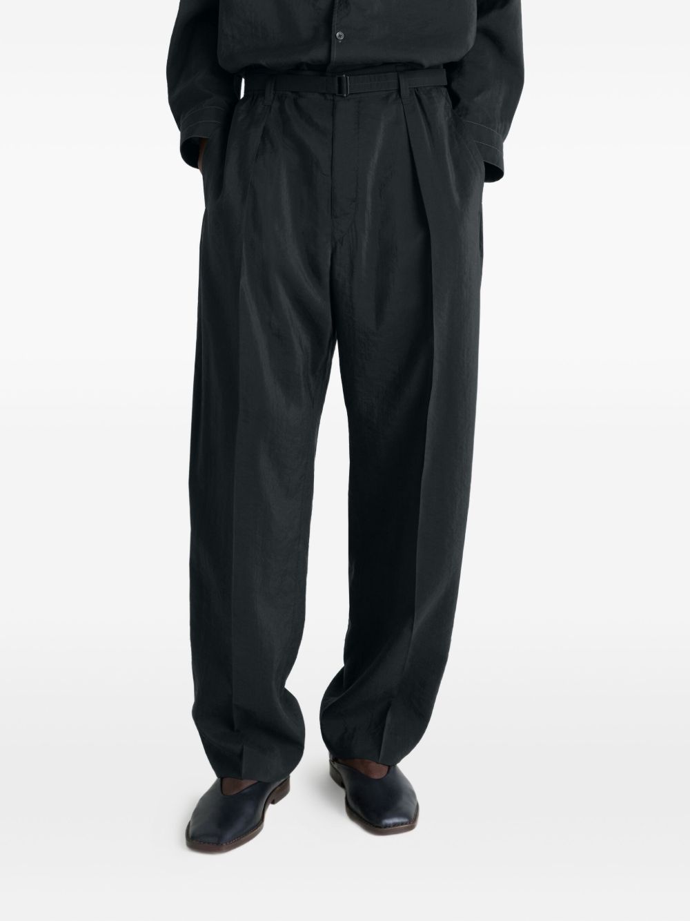 pleated belted trousers