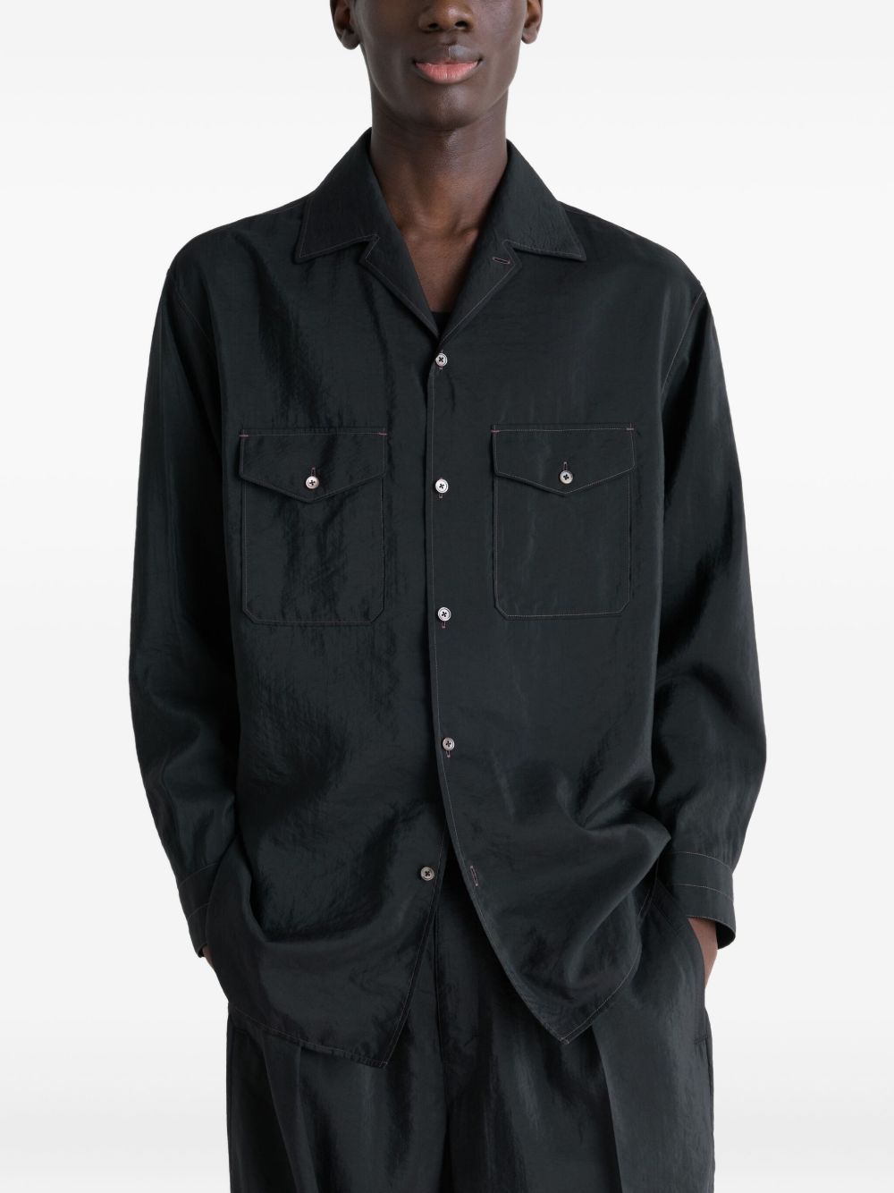 notched-collar fla-pocket shirt