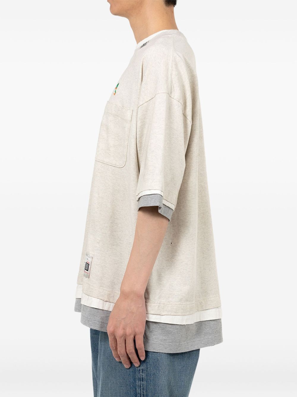 layered pocket T-shirt