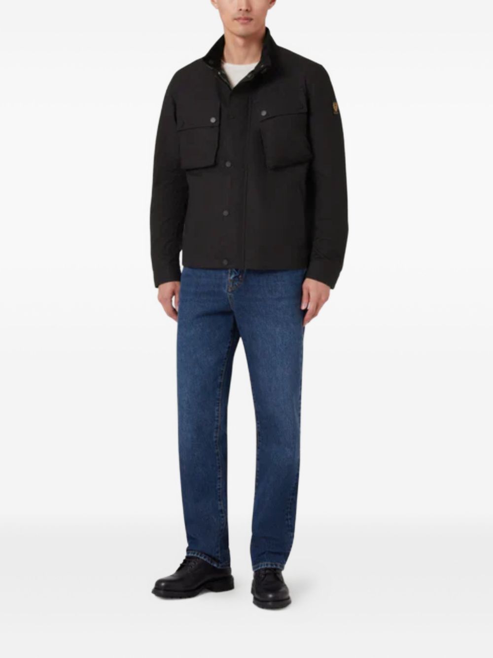 button-fastening flap-pocket jacket