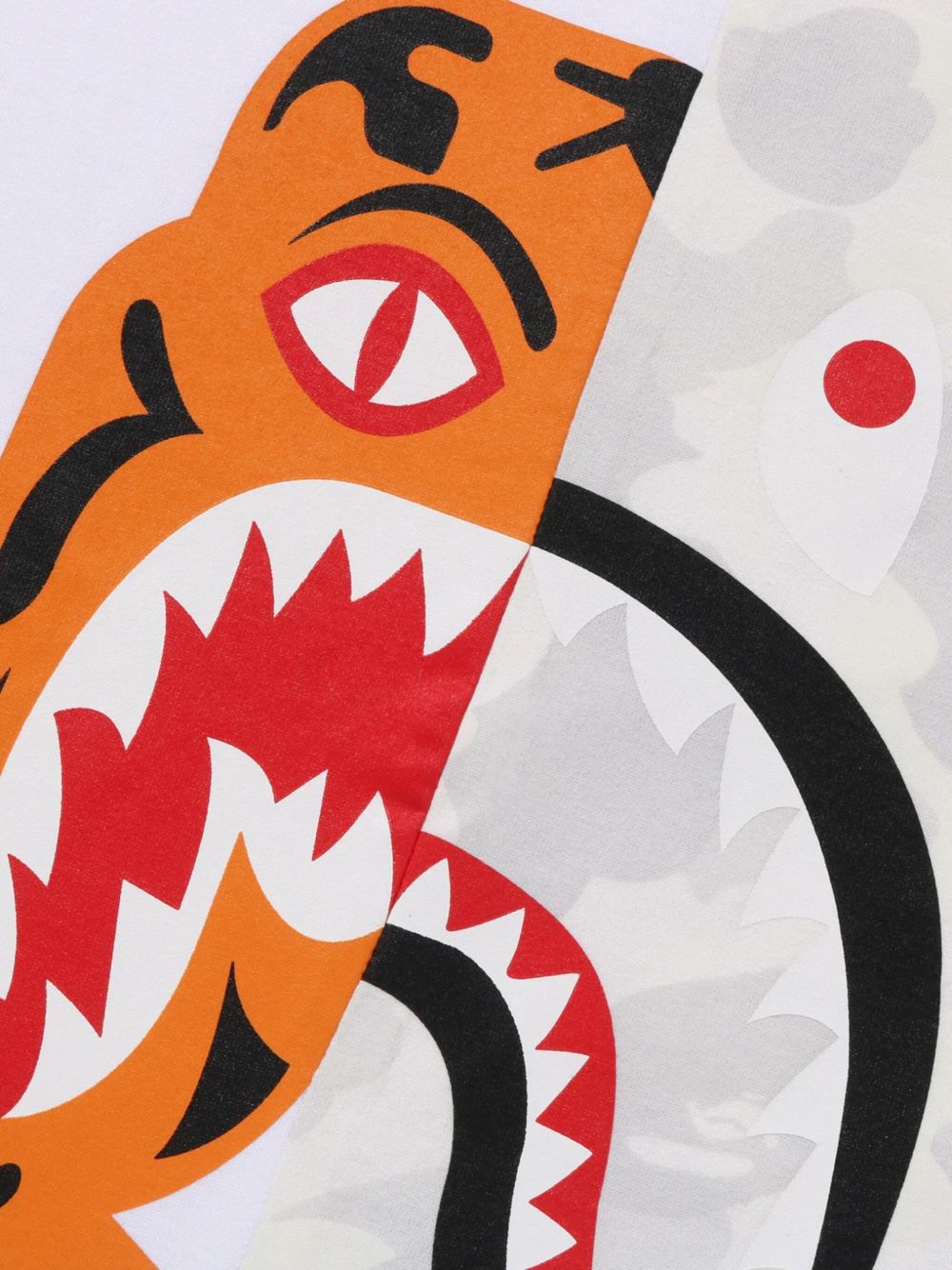 graphic-print T-shirt