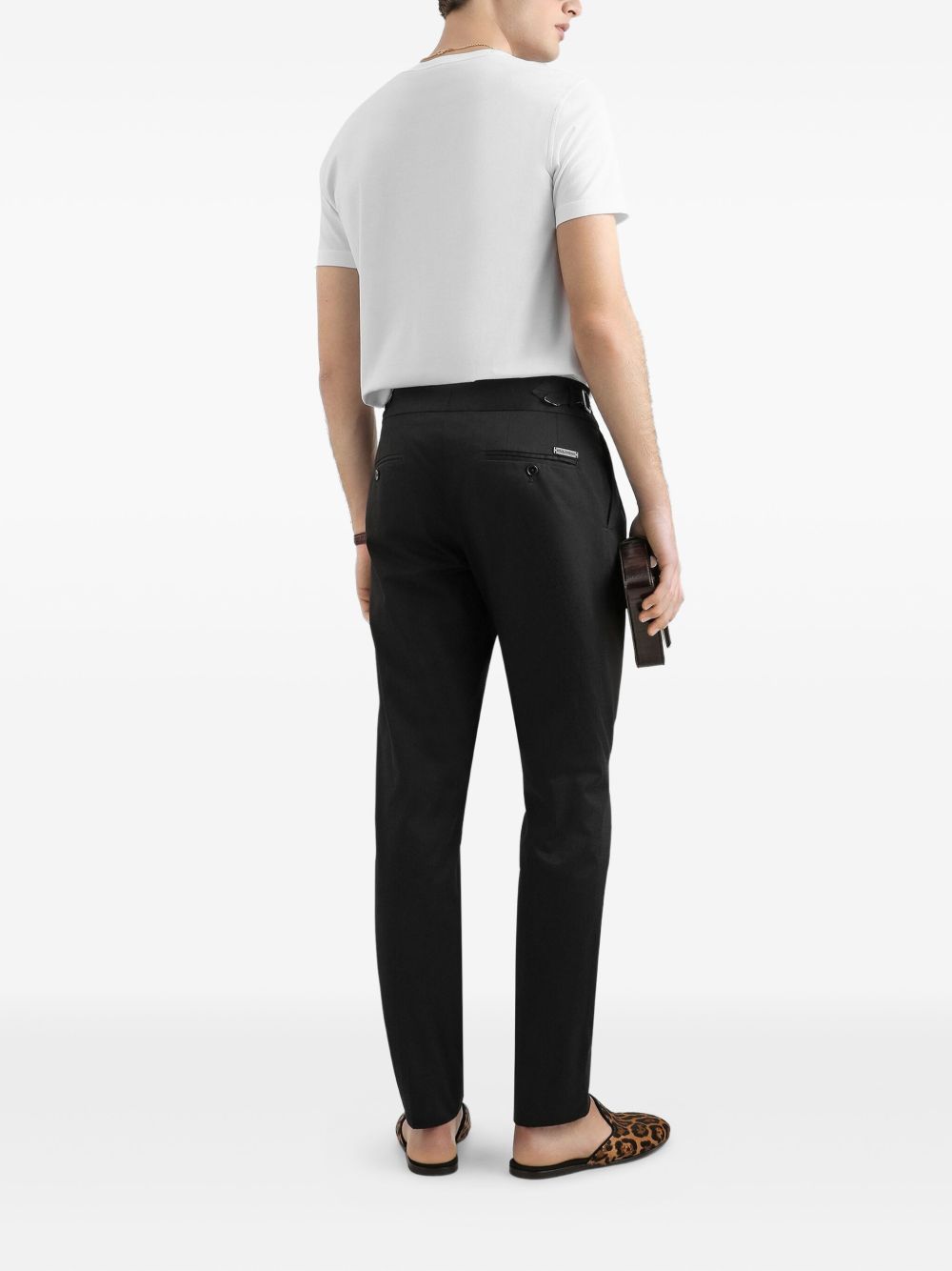 crest-appliqué T-shirt