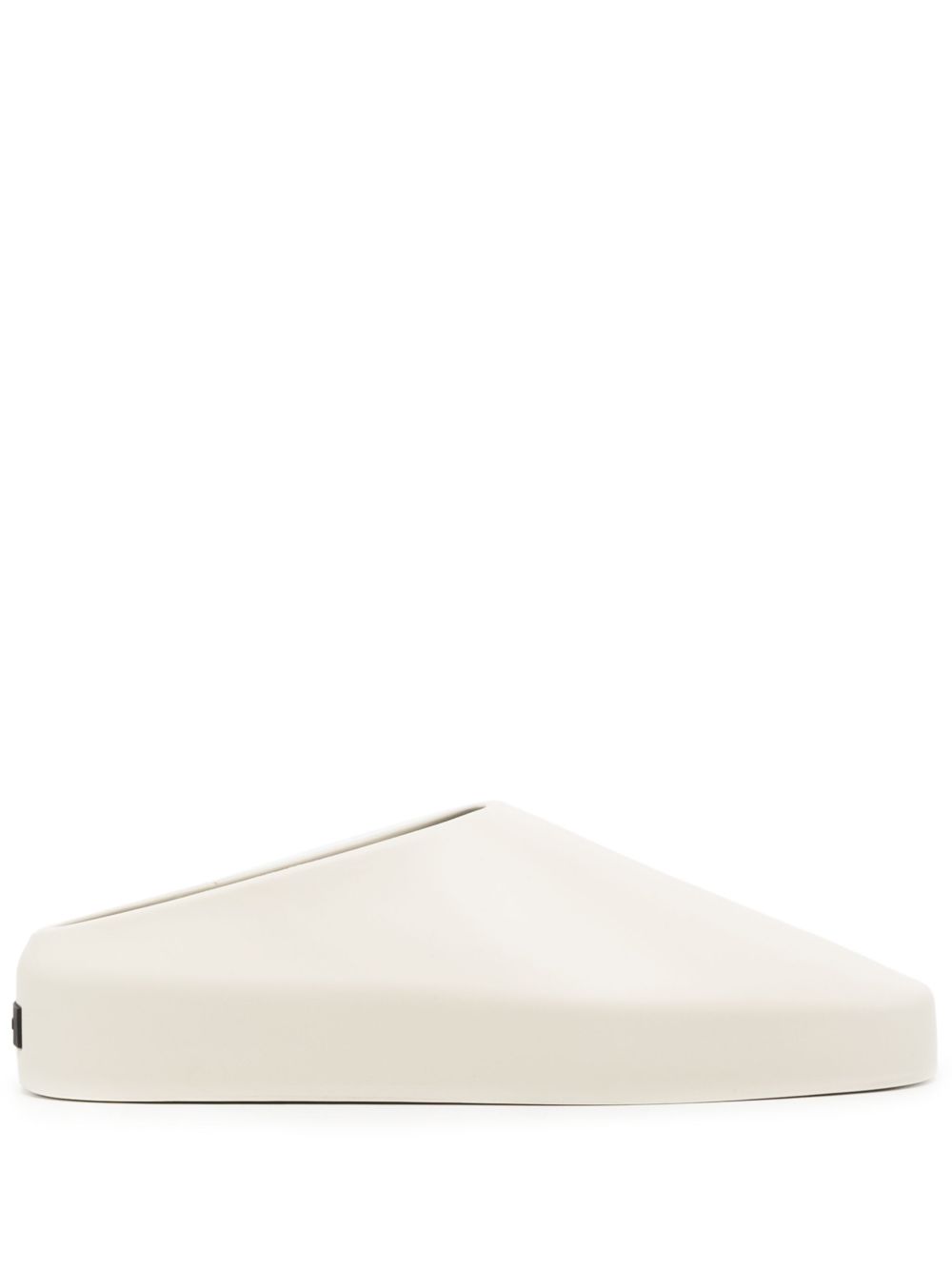 The California 2.0 slippers