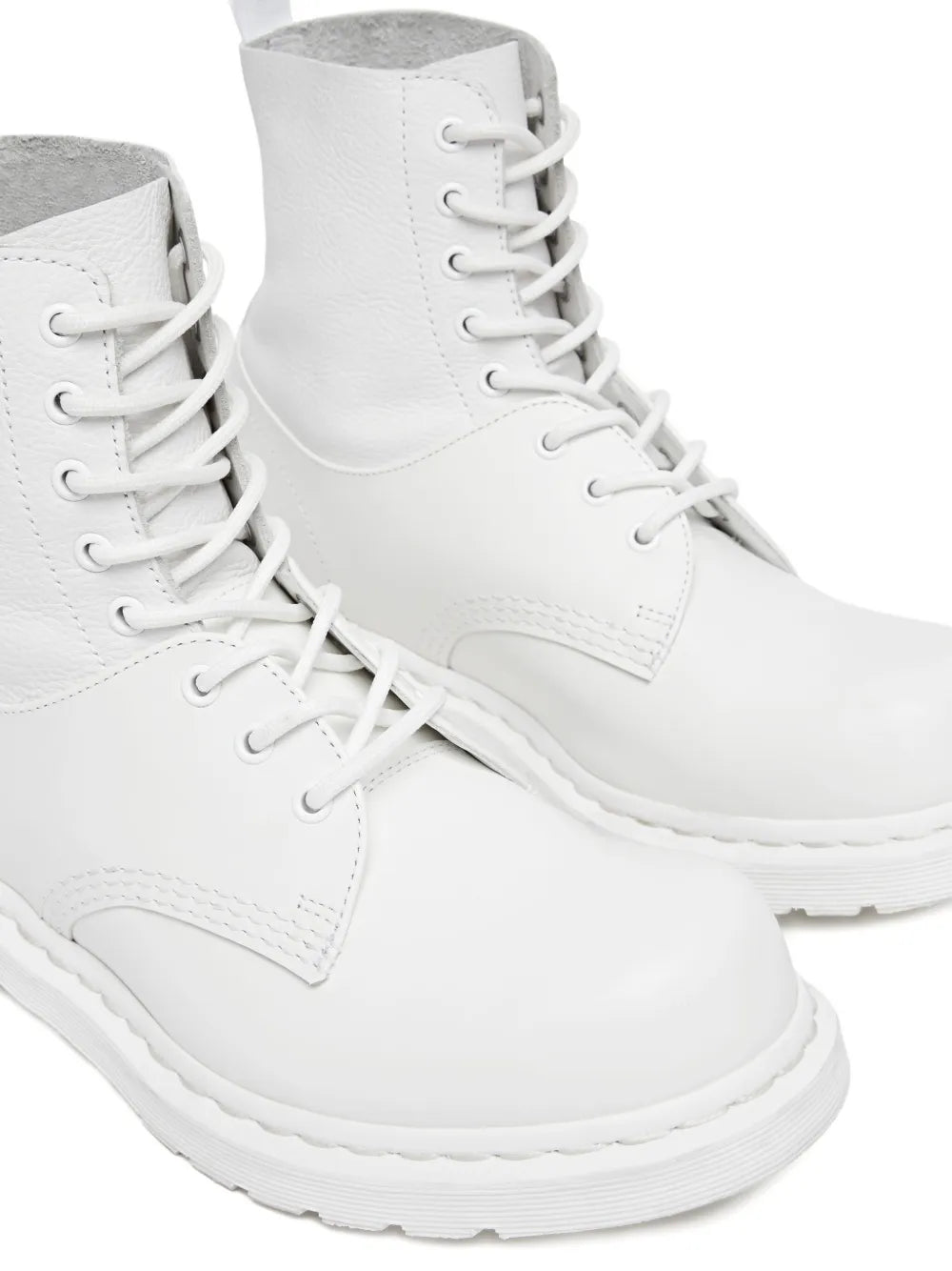 X Dr. Martens 1460 Boots