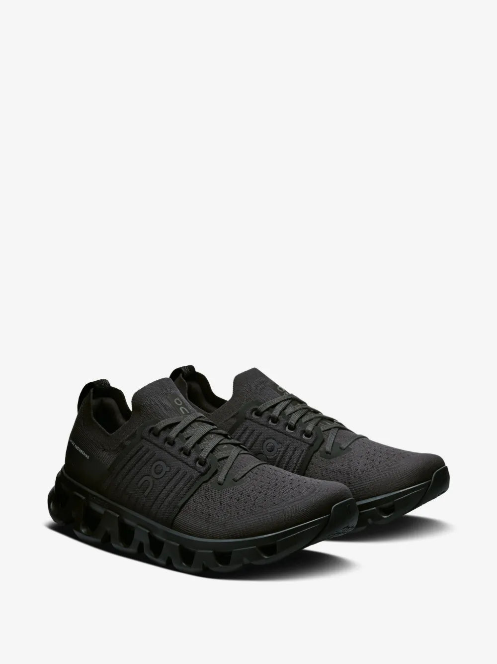 Cloudswift 4 \"Black Eclipse\" Sneakers