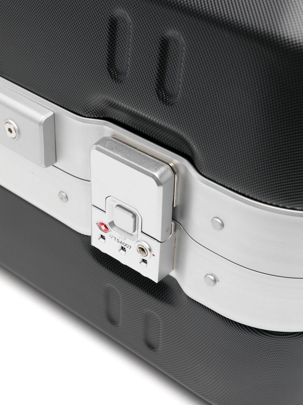 Ramverk Pro check-in luggage Medium