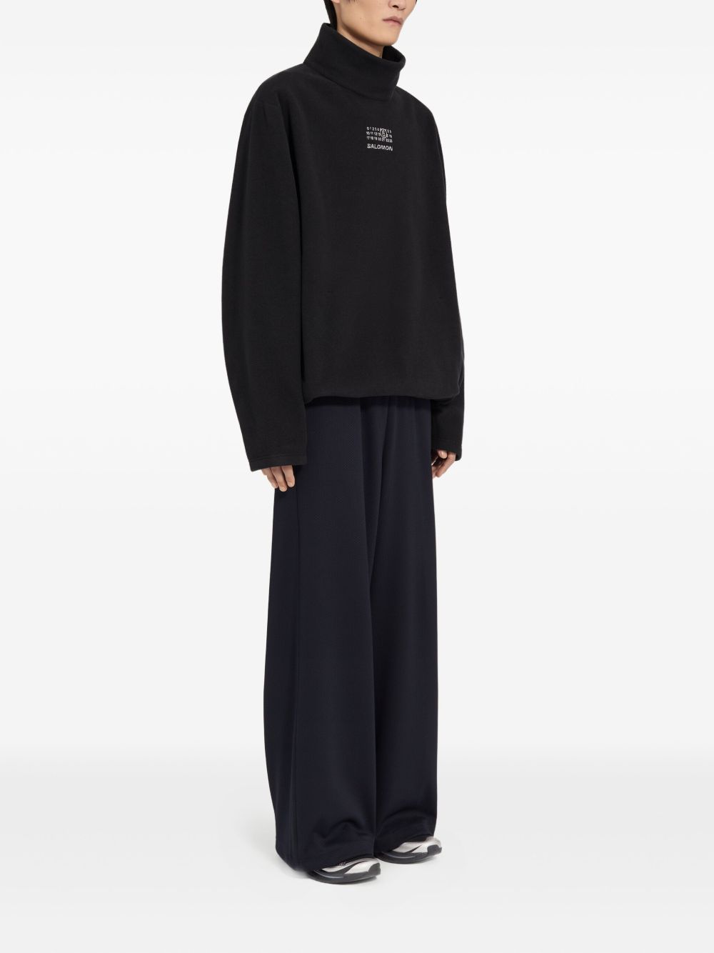 logo turtleneck sweatshirt