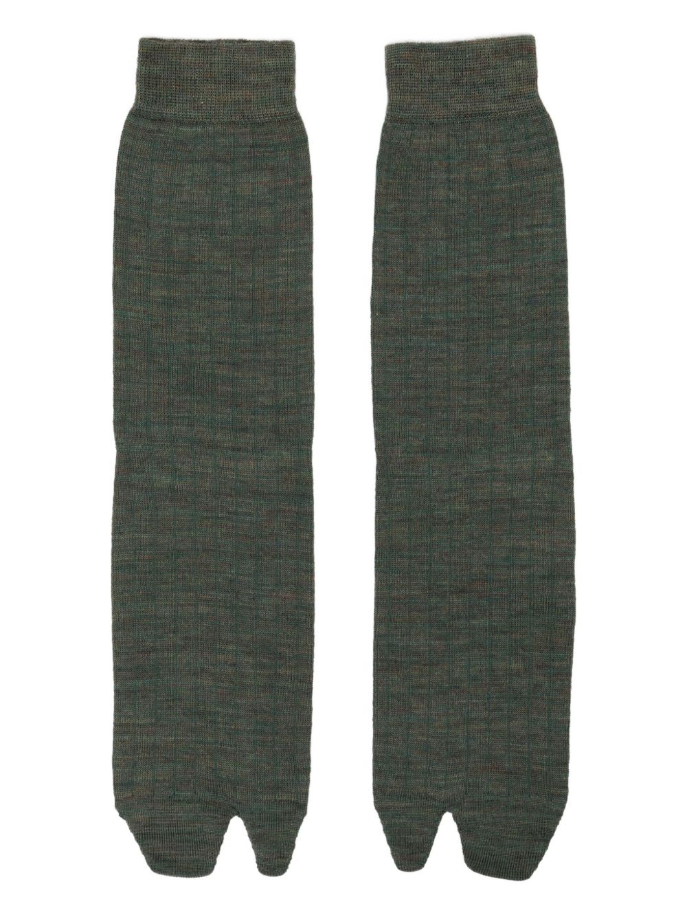 ribbed crew socks