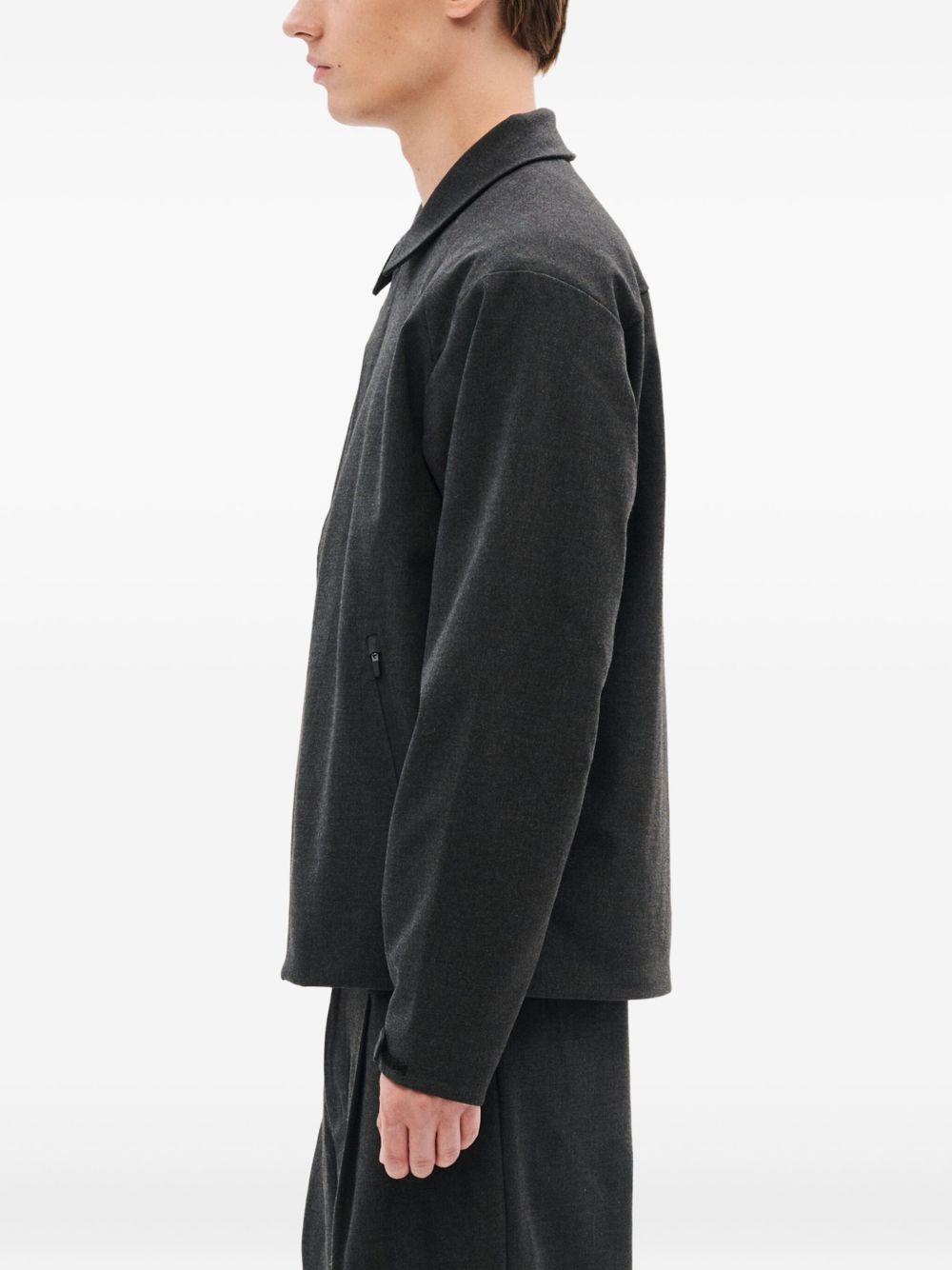 zip-fastening collared jacket