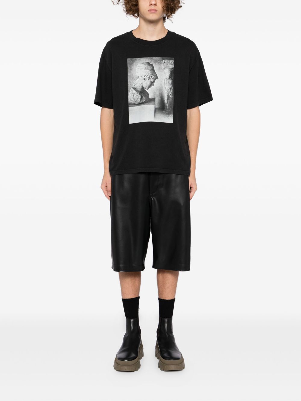 graphic-print T-shirt