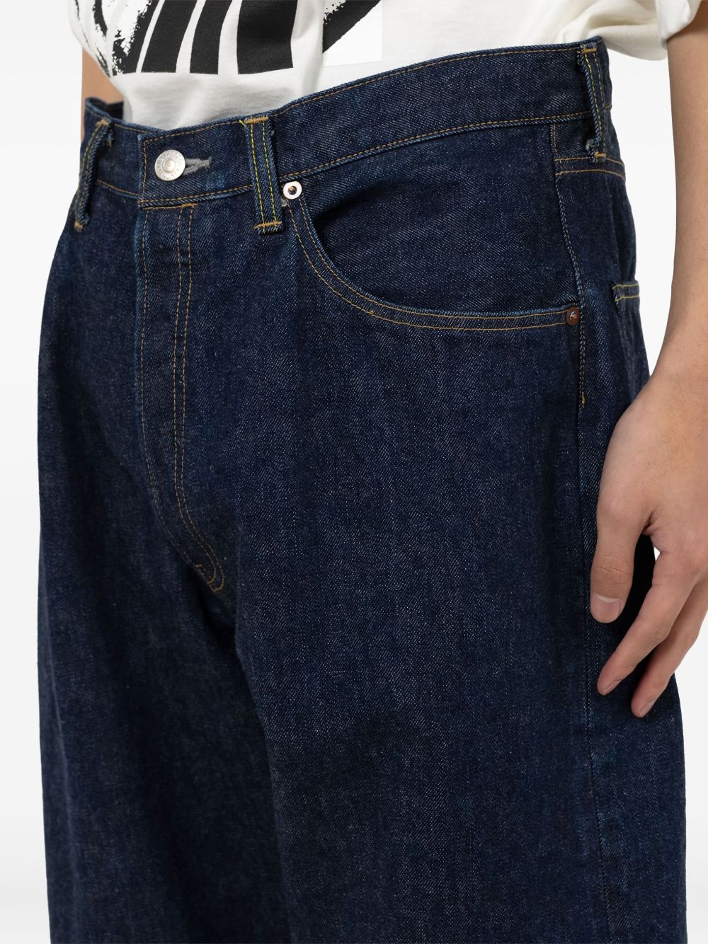 five-pocket jeans