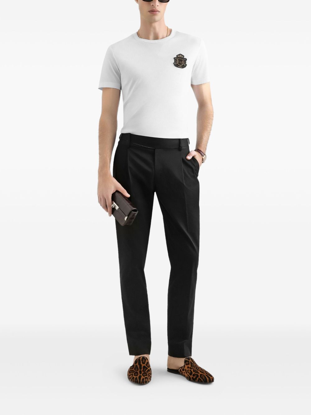 crest-appliqué T-shirt