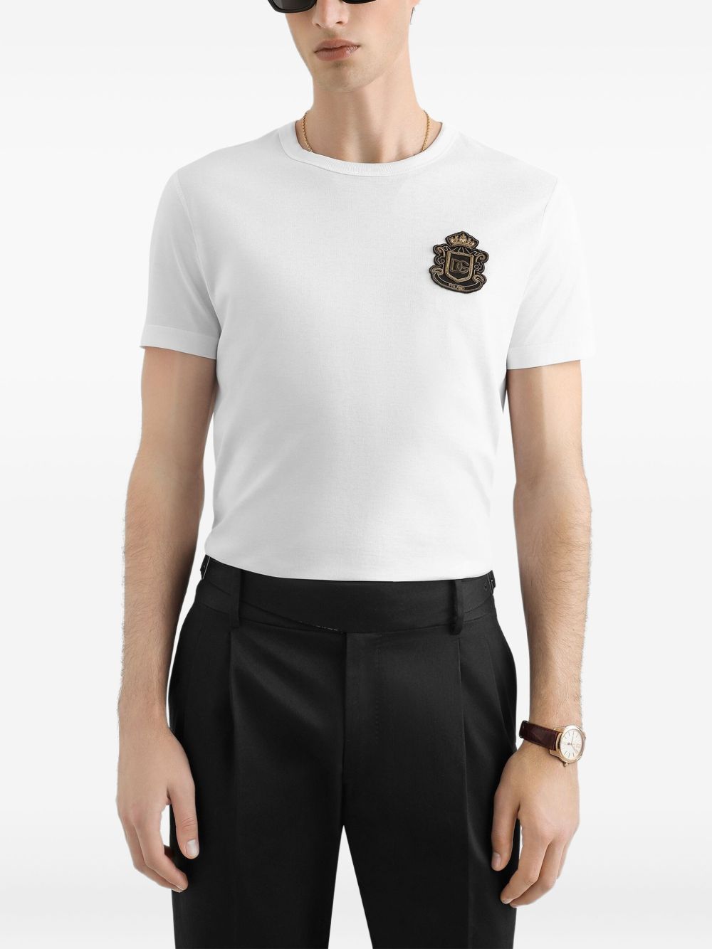 crest-appliqué T-shirt