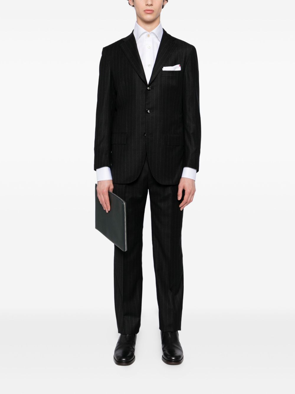 single-breasted suit