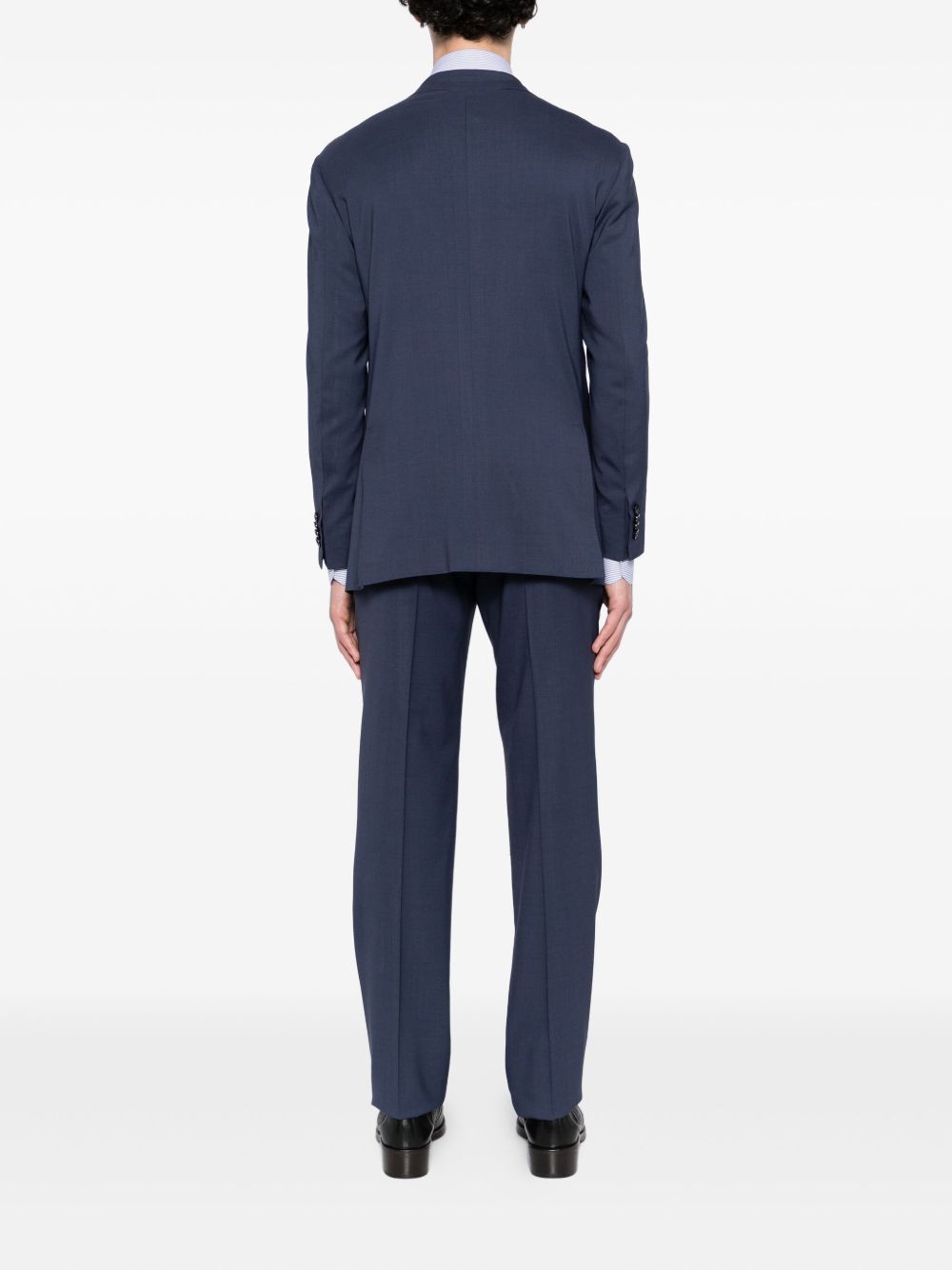 single-breasted suit