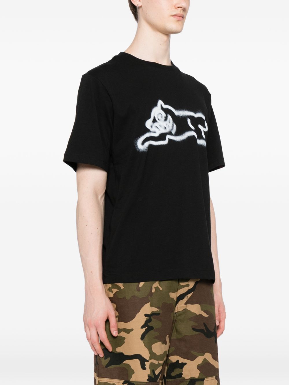 spray paint running dog T-shirt