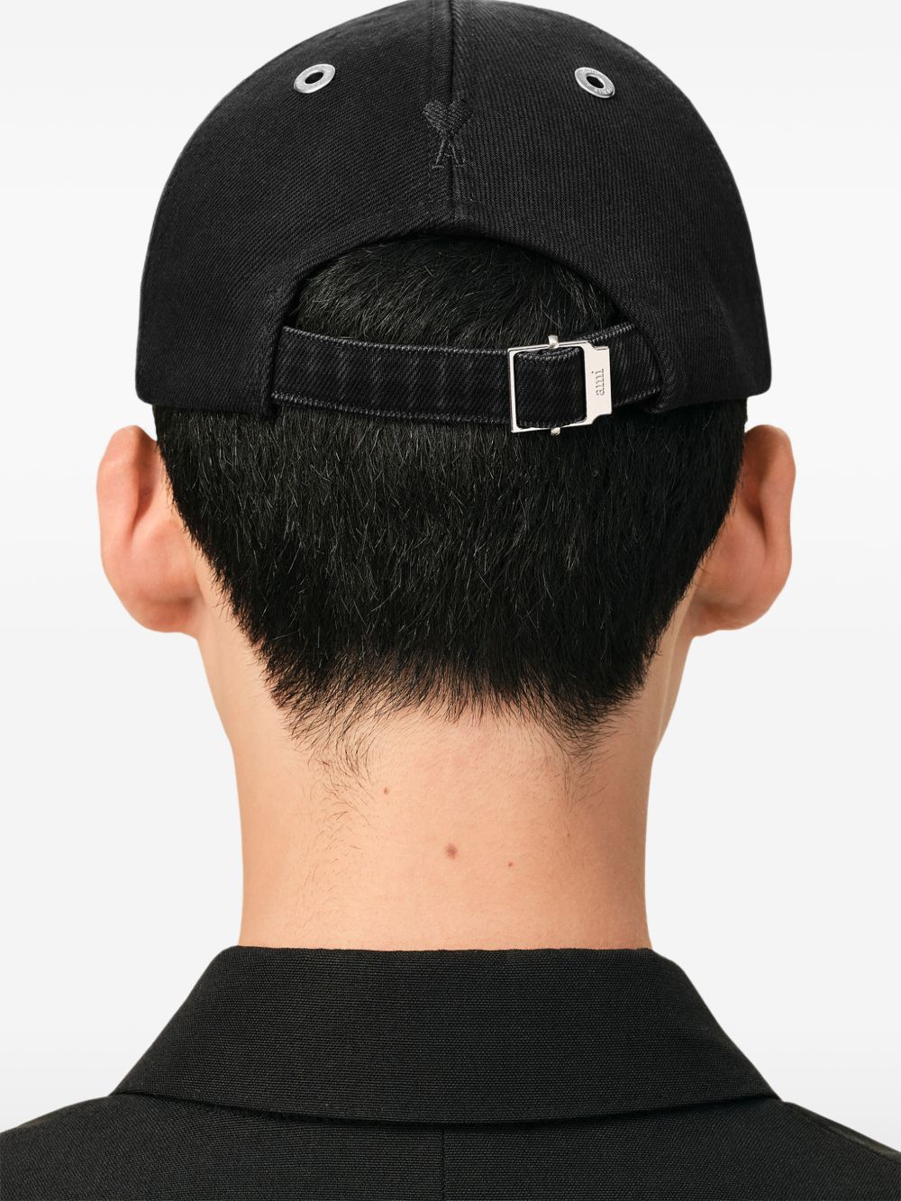 felt-patch buckle baseball cap