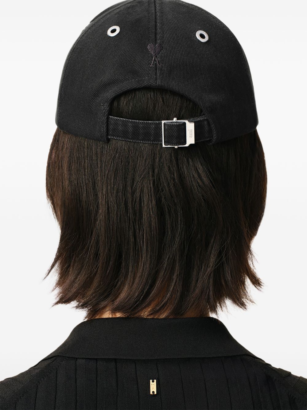 felt-patch buckle baseball cap