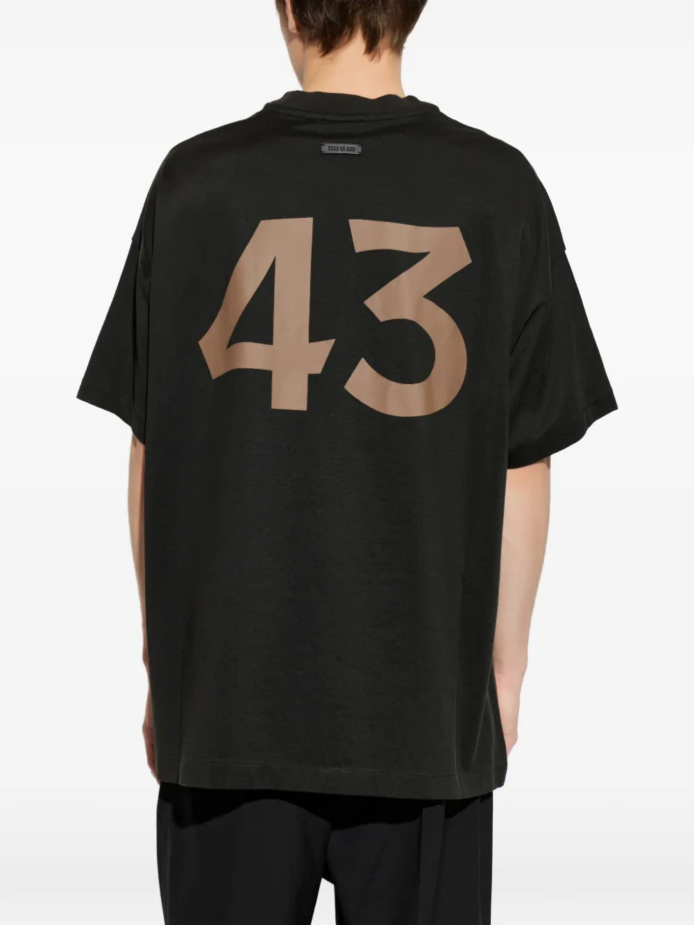 43 logo-print T-shirt