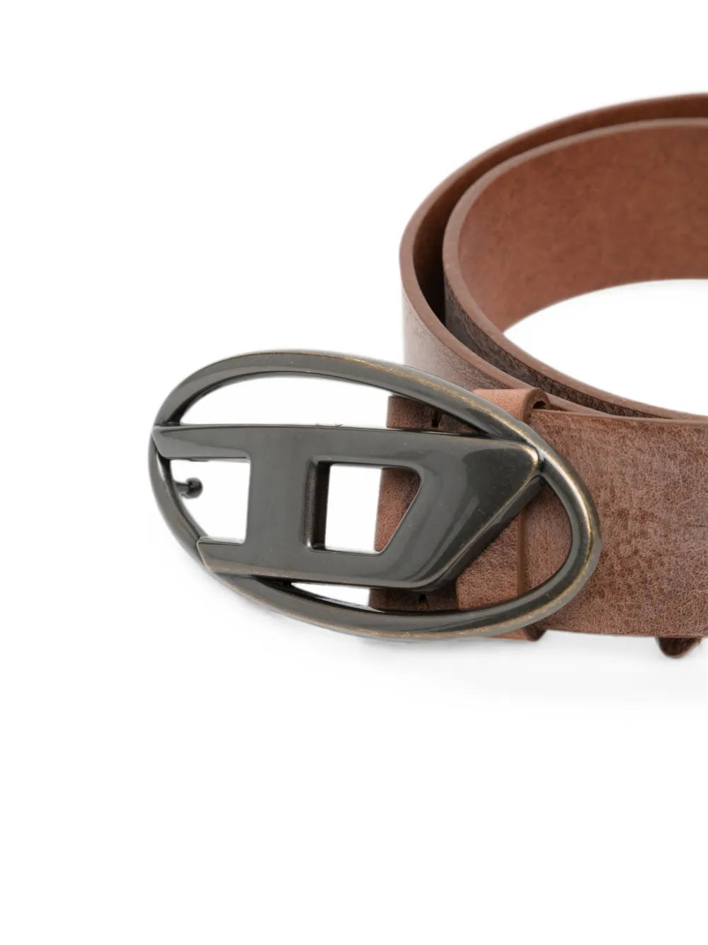 Oval D plaque belt