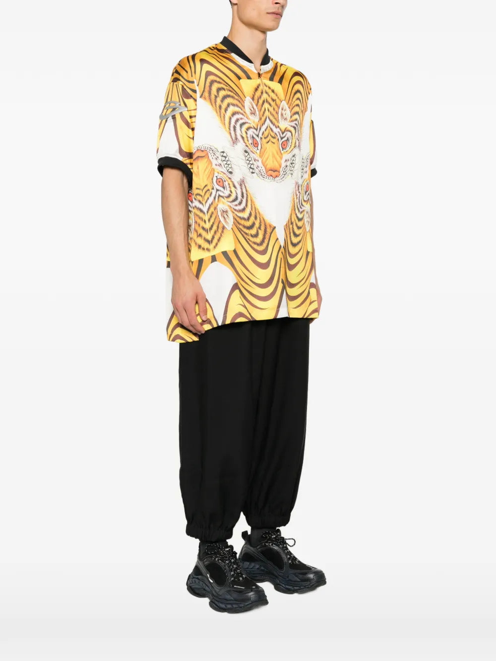 tiger-print short-sleeve top