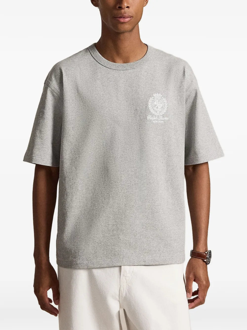 logo-embroidered T-shirt