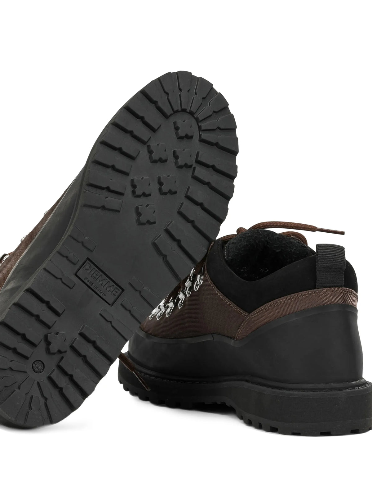 Roccia Basso Lace-Up Panelled Sneakers