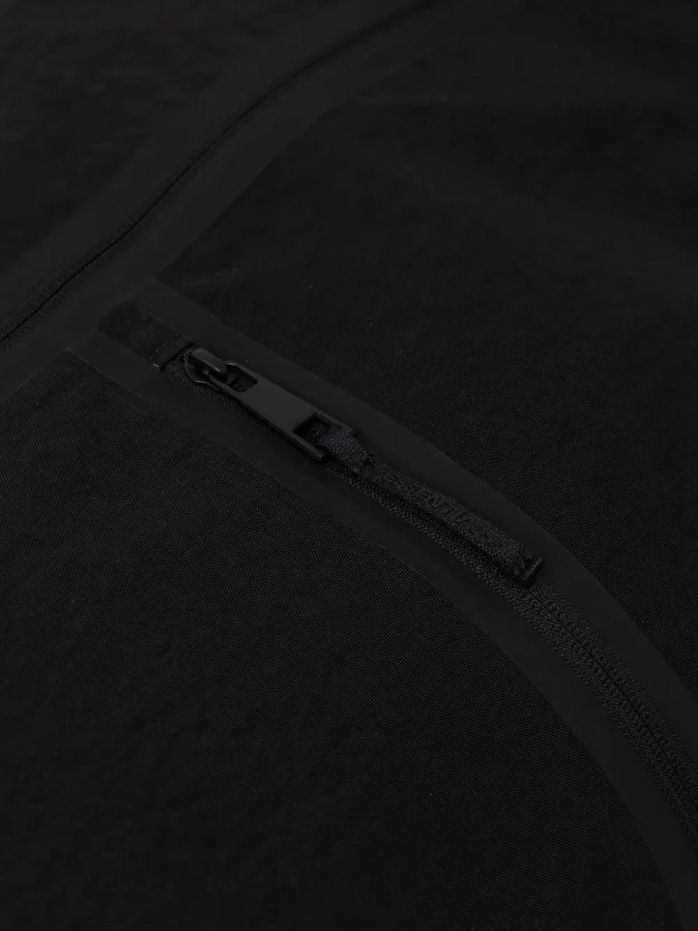 x Fear Of God large Essentials Shell logo-patch holdall